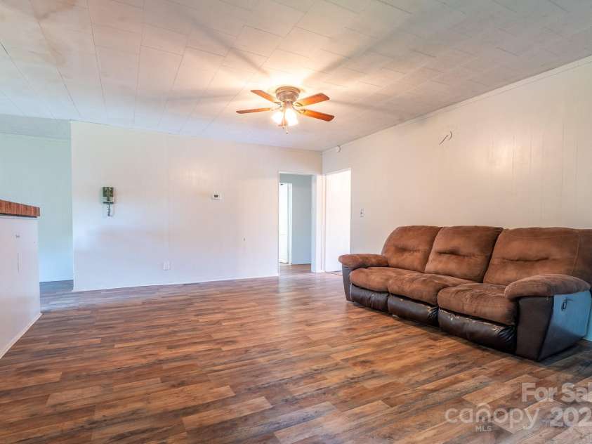 1851 Enon Road, Valdese, NC 28690.  MLS# CAR4280995, YatesRealty ID 32118. 