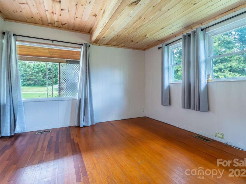 1851 Enon Road, Valdese, NC 28690.  MLS# CAR4280995, YatesRealty ID 32118. 