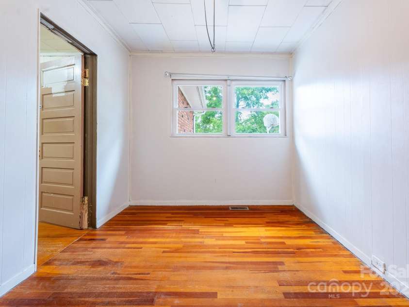 1851 Enon Road, Valdese, NC 28690.  MLS# CAR4280995, YatesRealty ID 32118. 