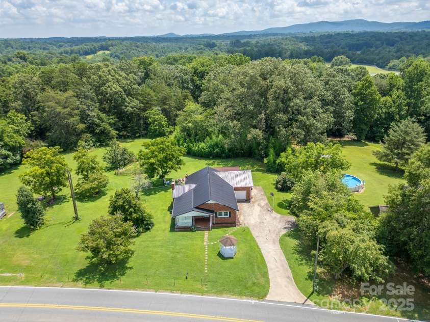 1851 Enon Road, Valdese, NC 28690.  MLS# CAR4280995, YatesRealty ID 32118. 