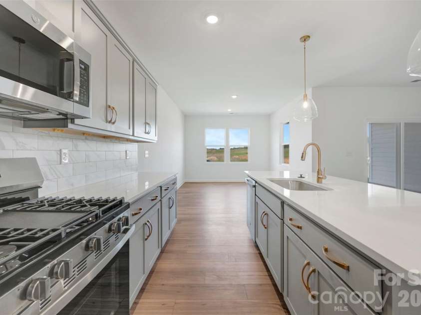 2173 Clifton Road, Sherrills Ford, NC 28673.  MLS# CAR4394527, YatesRealty ID 32119. Kitchen