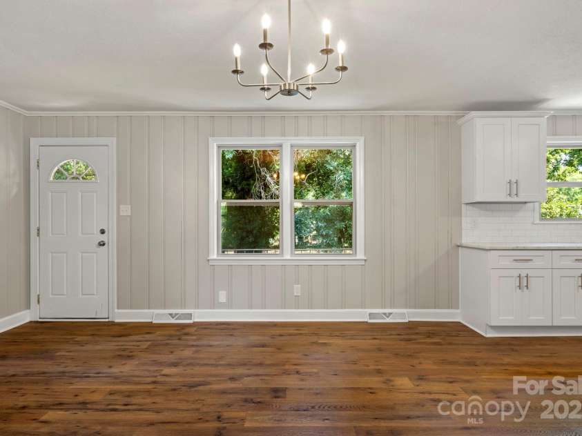 204 Dale Drive, Cherryville, NC 28021.  MLS# CAR4284868, YatesRealty ID 32120. 