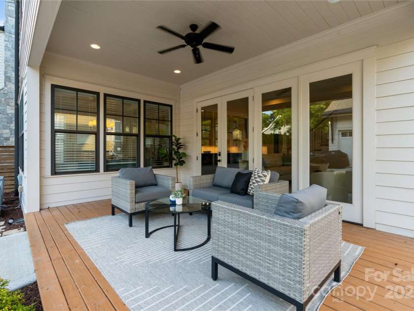 508 Mcalway Road, Charlotte, NC 28211.  MLS# CAR4273881, YatesRealty ID 32122. Covered back porch