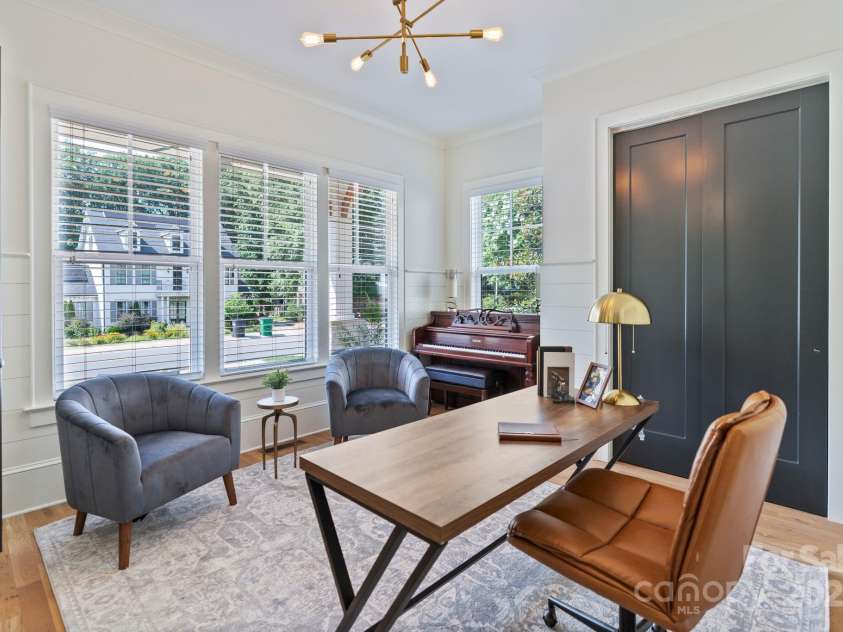 508 Mcalway Road, Charlotte, NC 28211.  MLS# CAR4273881, YatesRealty ID 32122. Main Level Office/Bedroom