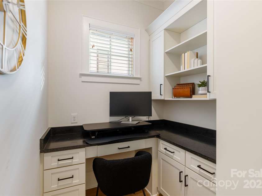 508 Mcalway Road, Charlotte, NC 28211.  MLS# CAR4273881, YatesRealty ID 32122. Office (main level)