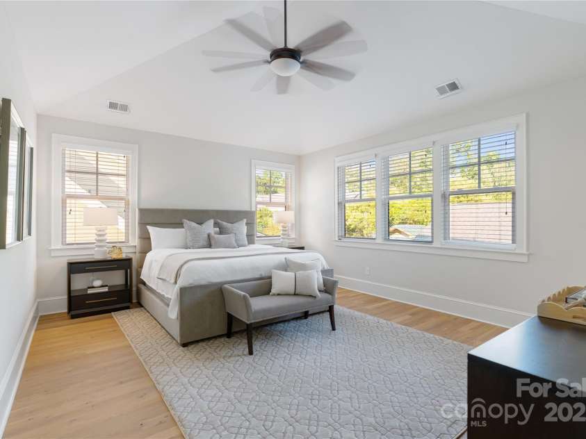 508 Mcalway Road, Charlotte, NC 28211.  MLS# CAR4273881, YatesRealty ID 32122. Primary Bedroom