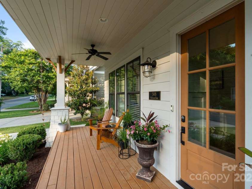 508 Mcalway Road, Charlotte, NC 28211.  MLS# CAR4273881, YatesRealty ID 32122. Step into your new home