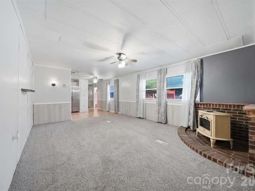 5404 B J Drive, Conover, NC 28613.  MLS# CAR4395093, YatesRealty ID 32122. 