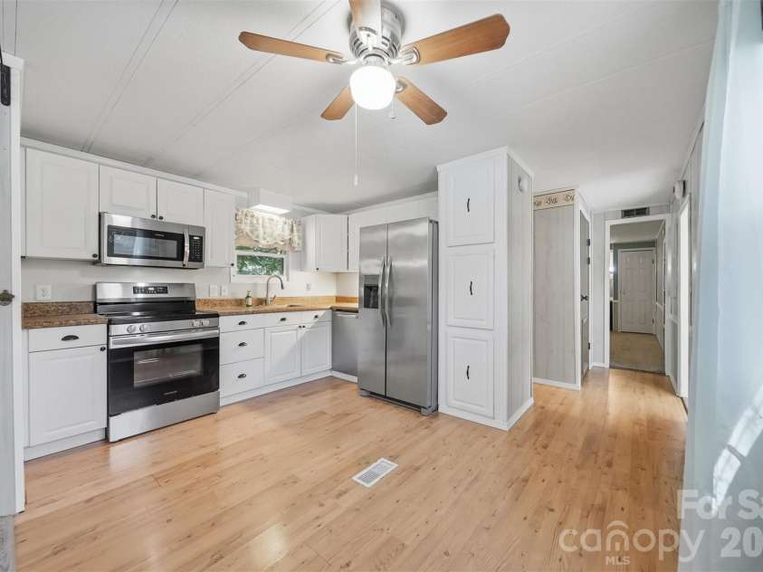 5404 B J Drive, Conover, NC 28613.  MLS# CAR4395093, YatesRealty ID 32122. 