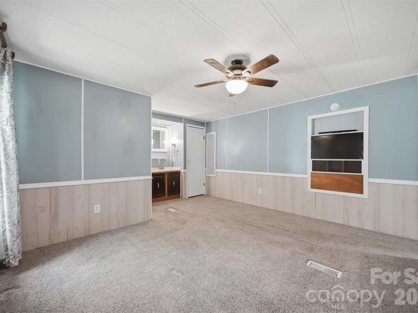 5404 B J Drive, Conover, NC 28613.  MLS# CAR4395093, YatesRealty ID 32122. 