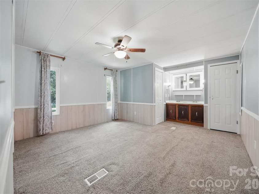 5404 B J Drive, Conover, NC 28613.  MLS# CAR4395093, YatesRealty ID 32122. 
