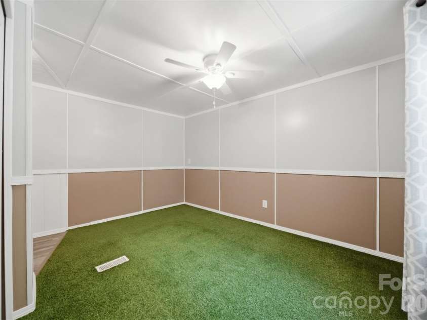5404 B J Drive, Conover, NC 28613.  MLS# CAR4395093, YatesRealty ID 32122. 
