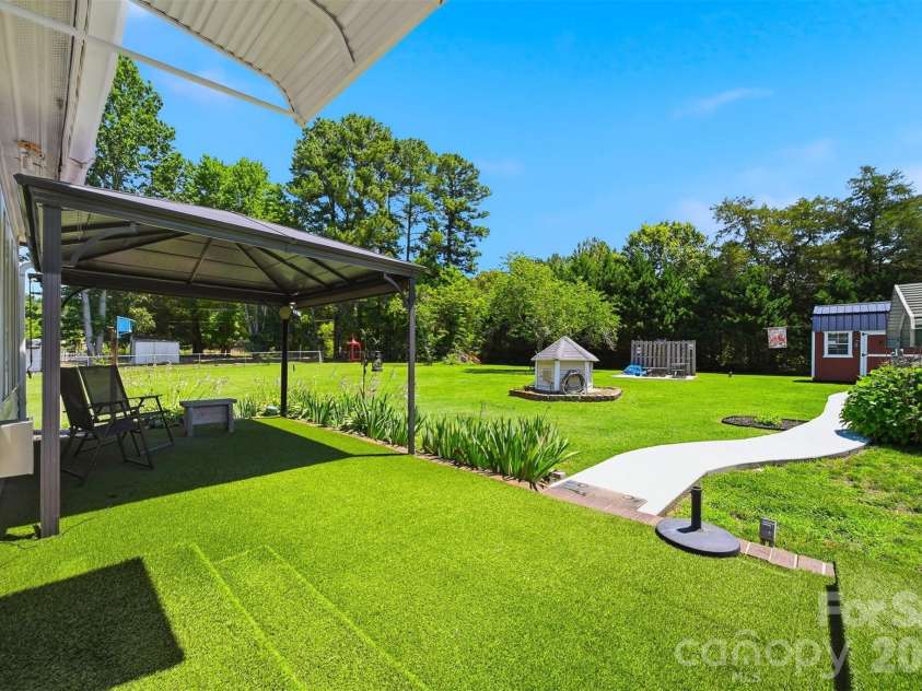5404 B J Drive, Conover, NC 28613.  MLS# CAR4395093, YatesRealty ID 32122. 