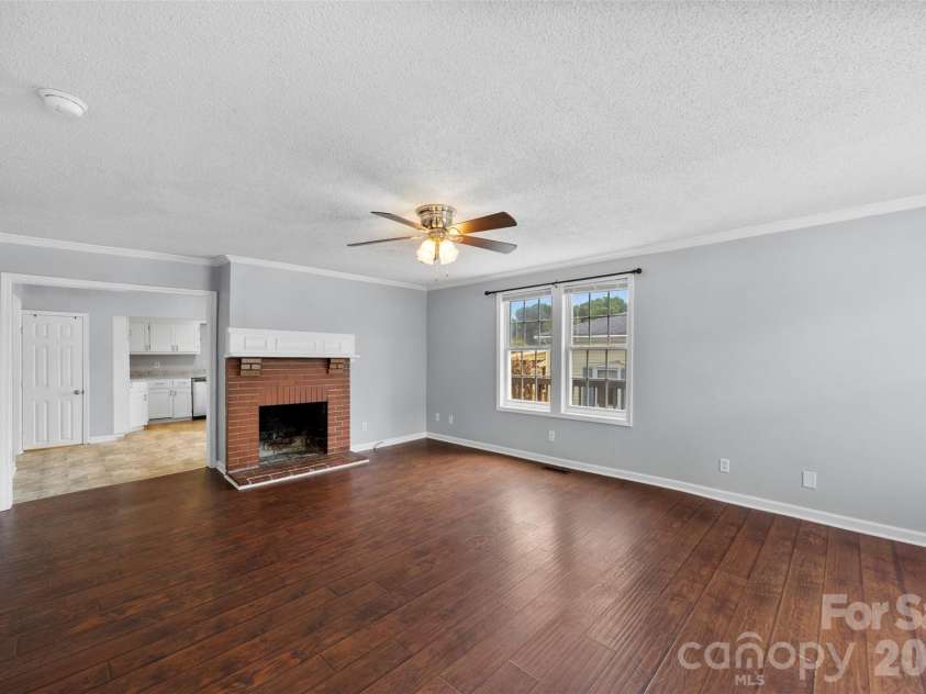 116 7th Street, Cramerton, NC 28032.  MLS# CAR4395028, YatesRealty ID 32123. 