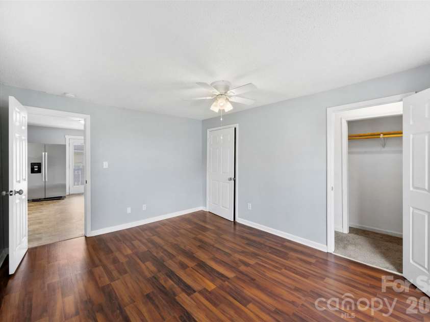 116 7th Street, Cramerton, NC 28032.  MLS# CAR4395028, YatesRealty ID 32123. 