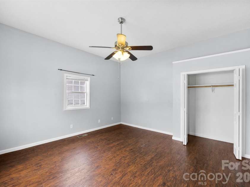 116 7th Street, Cramerton, NC 28032.  MLS# CAR4395028, YatesRealty ID 32123. 