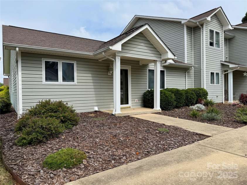 3368 White Oak Court, Claremont, NC 28610.  MLS# CAR4286119, YatesRealty ID 32123. 