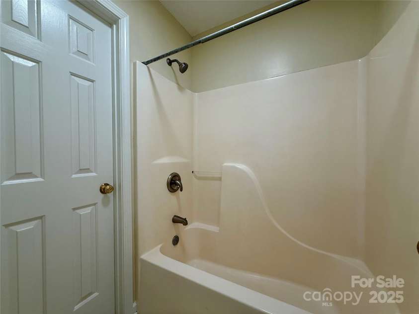 3368 White Oak Court, Claremont, NC 28610.  MLS# CAR4286119, YatesRealty ID 32123. 