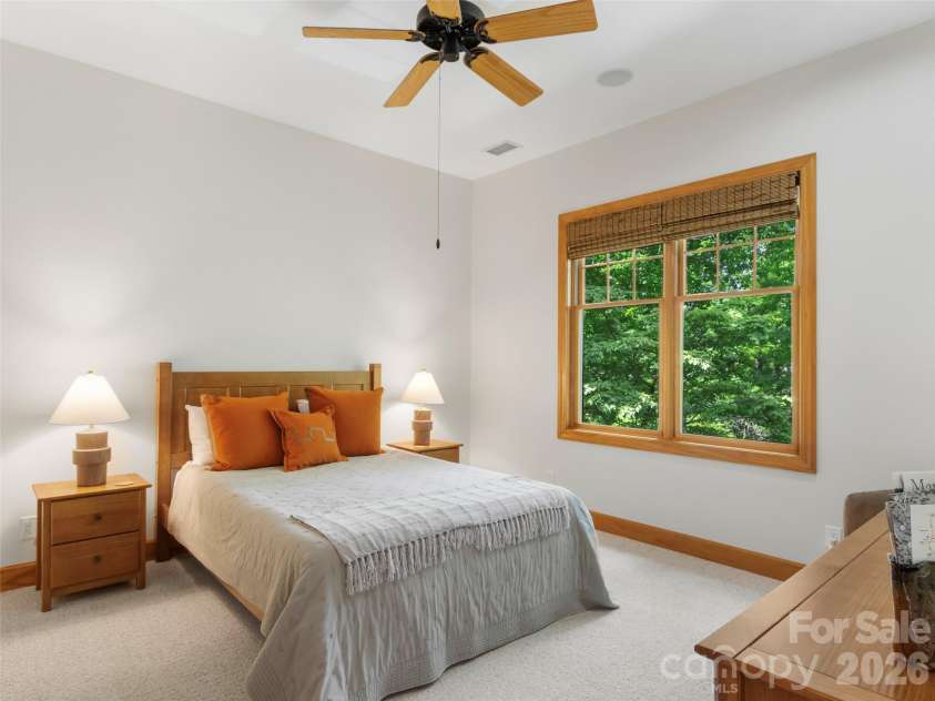 115 Stoney Falls Loop, Burnsville, NC 28714.  MLS# CAR4389438, YatesRealty ID 32124. 