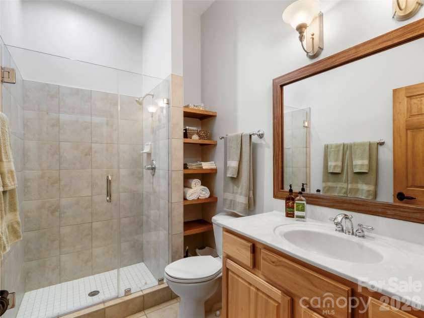 115 Stoney Falls Loop, Burnsville, NC 28714.  MLS# CAR4389438, YatesRealty ID 32124. 