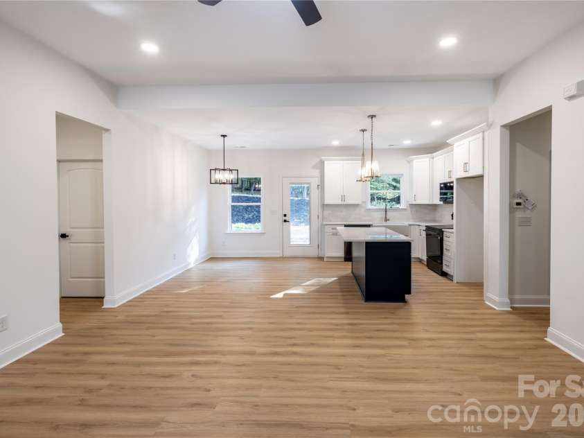269 Tamarind Drive, Troy, NC 27371.  MLS# CAR4396048, YatesRealty ID 32125. 