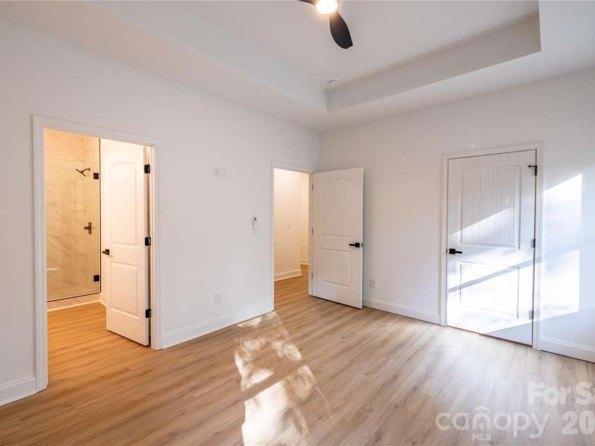 269 Tamarind Drive, Troy, NC 27371.  MLS# CAR4396048, YatesRealty ID 32125. 