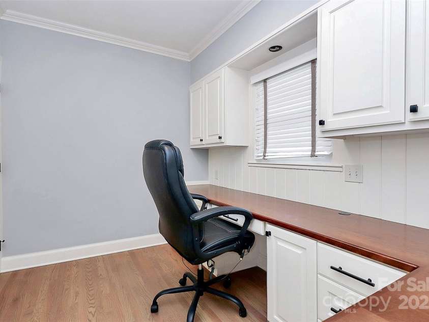 906 Colonial Drive, Albemarle, NC 28001.  MLS# CAR4288593, YatesRealty ID 32125. 