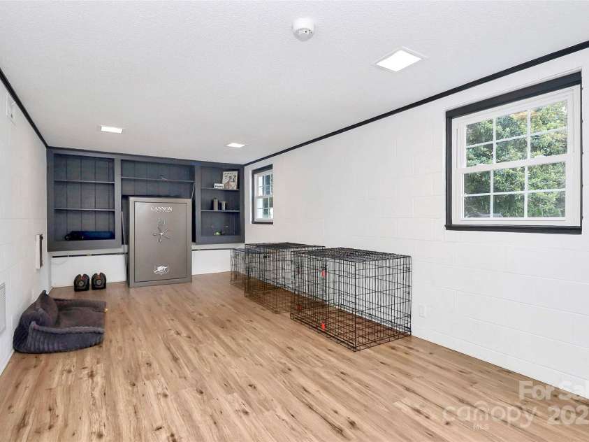 906 Colonial Drive, Albemarle, NC 28001.  MLS# CAR4288593, YatesRealty ID 32125. 