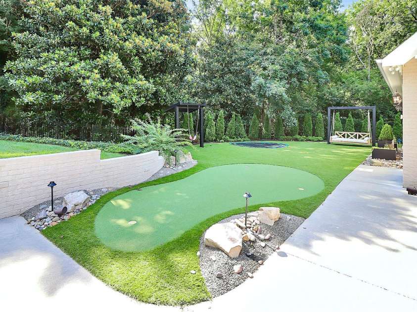 906 Colonial Drive, Albemarle, NC 28001.  MLS# CAR4288593, YatesRealty ID 32125. 