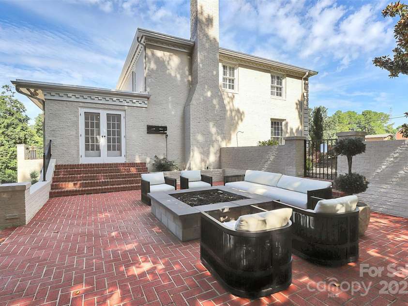 906 Colonial Drive, Albemarle, NC 28001.  MLS# CAR4288593, YatesRealty ID 32125. 