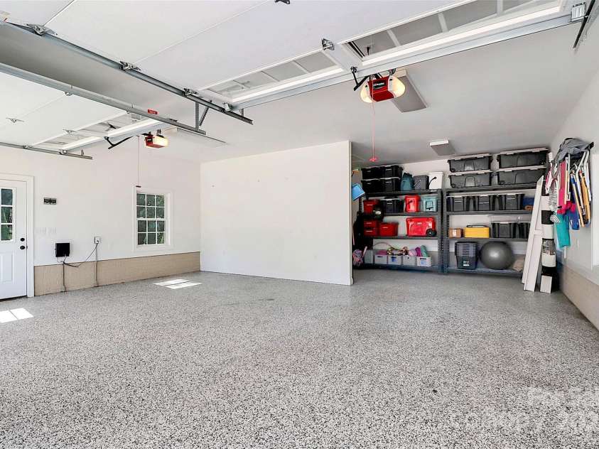 906 Colonial Drive, Albemarle, NC 28001.  MLS# CAR4288593, YatesRealty ID 32125. 