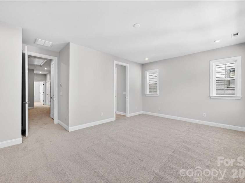 12015 Elsa Lane, Charlotte, NC 28277.  MLS# CAR4396074, YatesRealty ID 32126. Primary Suite