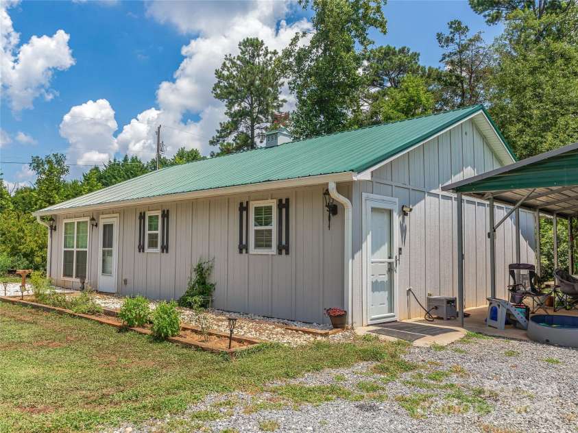 259 Ive Bright Drive, Forest City, NC 28043.  MLS# CAR4279932, YatesRealty ID 32126. 