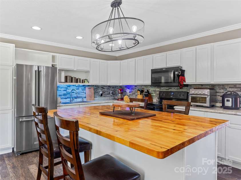 259 Ive Bright Drive, Forest City, NC 28043.  MLS# CAR4279932, YatesRealty ID 32126. 