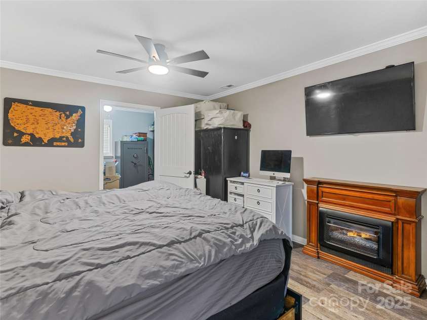 259 Ive Bright Drive, Forest City, NC 28043.  MLS# CAR4279932, YatesRealty ID 32126. 