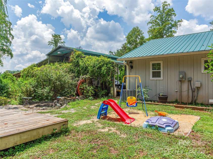 259 Ive Bright Drive, Forest City, NC 28043.  MLS# CAR4279932, YatesRealty ID 32126. 