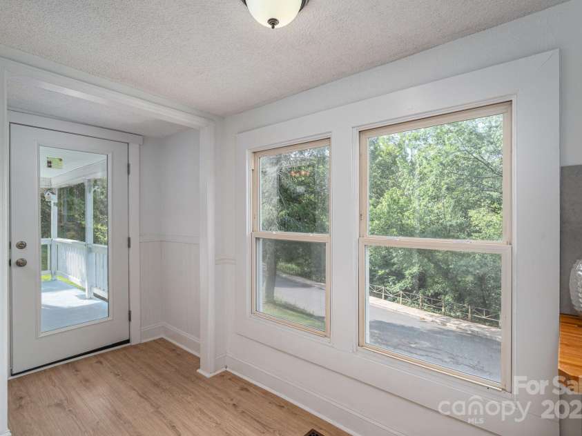 109 Riverside Drive, Cramerton, NC 28032.  MLS# CAR4281252, YatesRealty ID 32127. 