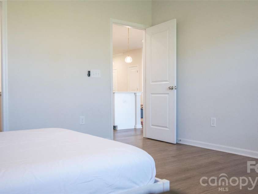 341 Runner Stone Lane, Fort Mill, SC 29715.  MLS# CAR4396094, YatesRealty ID 32127. 