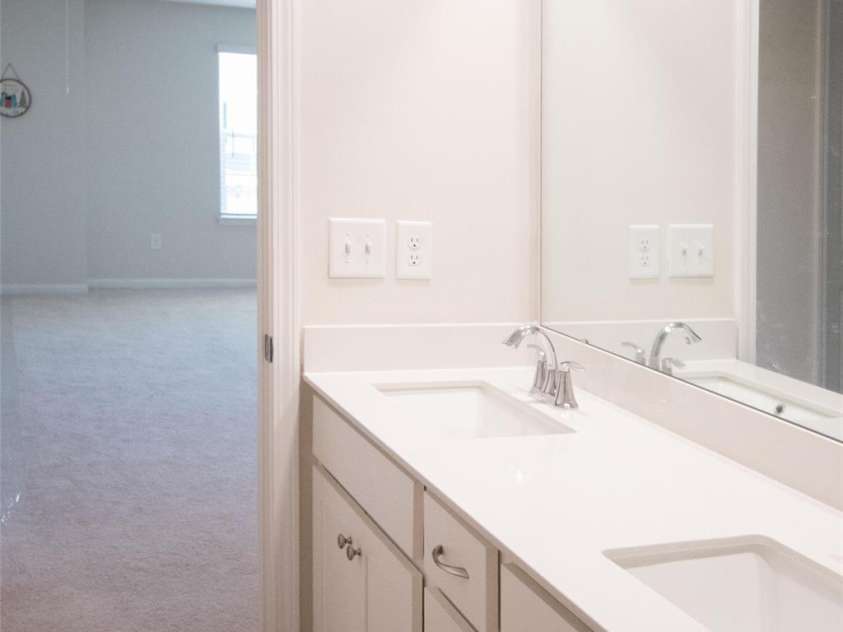 341 Runner Stone Lane, Fort Mill, SC 29715.  MLS# CAR4396094, YatesRealty ID 32127. 