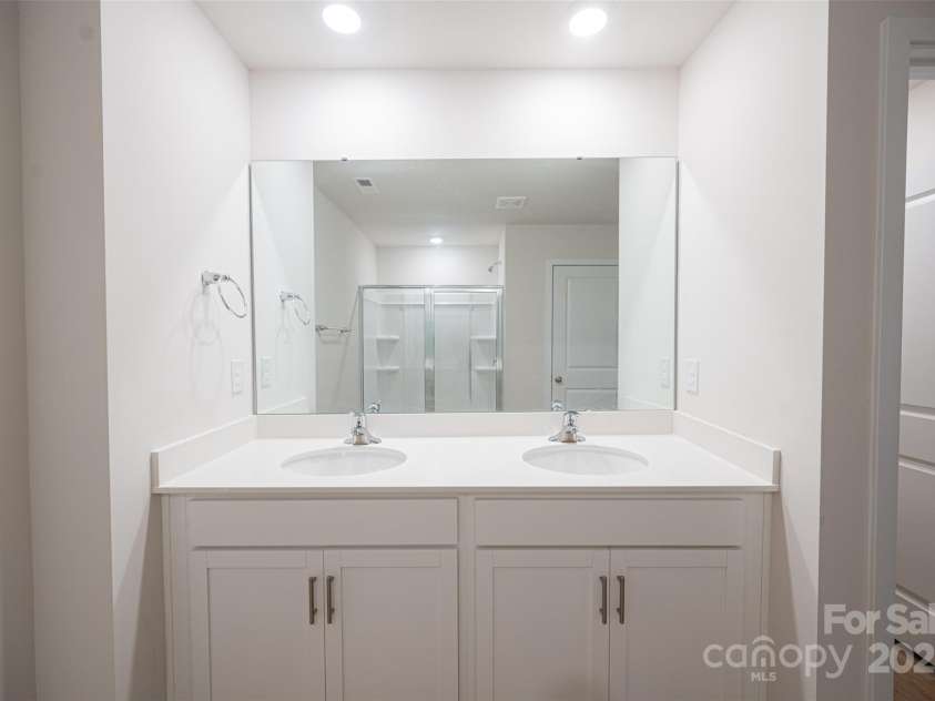 141 Hayes Road, Kings Mountain, NC 28086.  MLS# CAR4289954, YatesRealty ID 32128. 