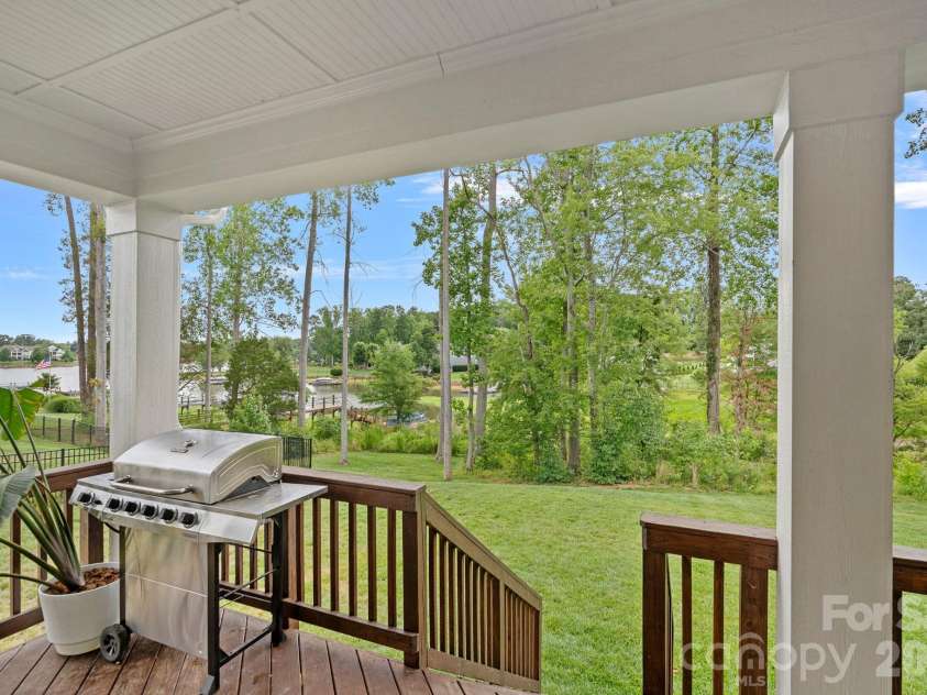 165 Little Indian Loop, Mooresville, NC 28117.  MLS# CAR4386689, YatesRealty ID 32129. 