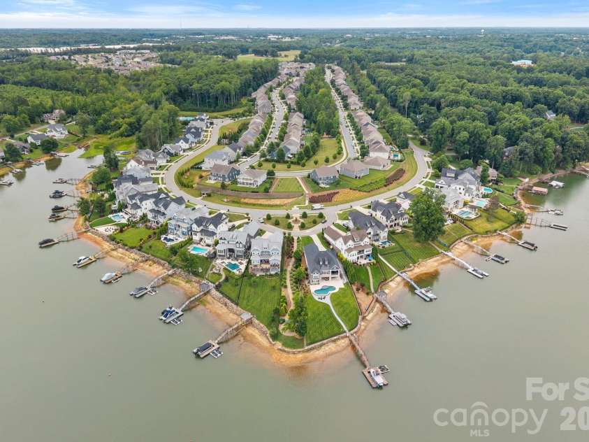 165 Little Indian Loop, Mooresville, NC 28117.  MLS# CAR4386689, YatesRealty ID 32129. 
