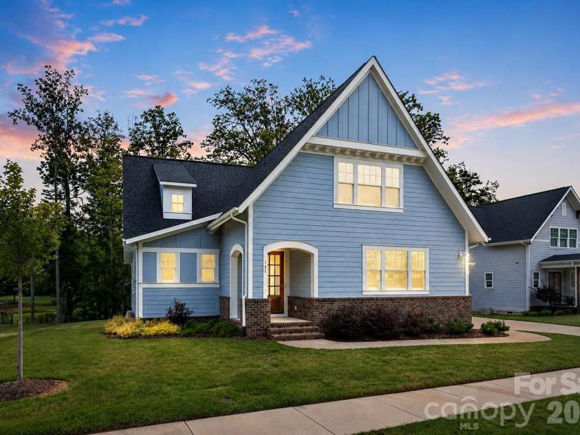 165 Little Indian Loop, Mooresville, NC 28117.  MLS# CAR4386689, YatesRealty ID 32129. 