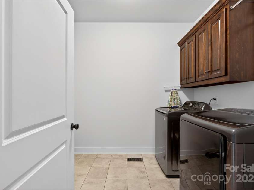 649 Sunny Slope Drive, Cowpens, SC 29330.  MLS# CAR4306944, YatesRealty ID 3213. 