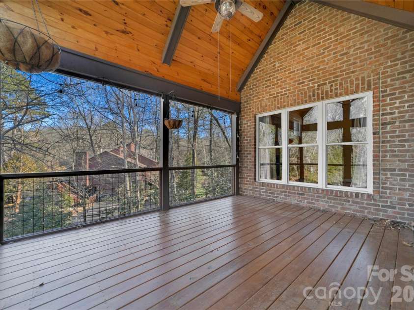 886 Soquili Drive, Brevard, NC 28712.  MLS# CAR4316756, YatesRealty ID 3213. 