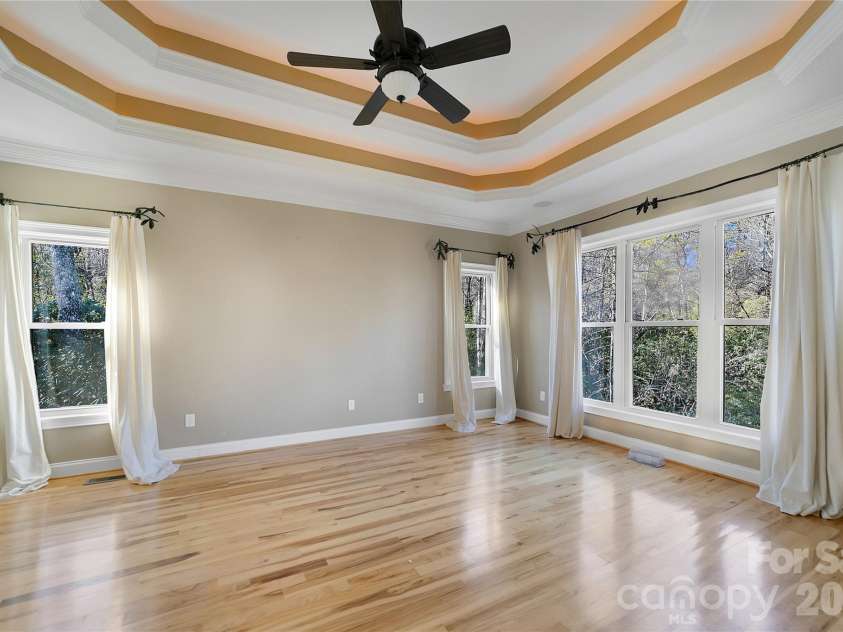 886 Soquili Drive, Brevard, NC 28712.  MLS# CAR4316756, YatesRealty ID 3213. Primary Suite