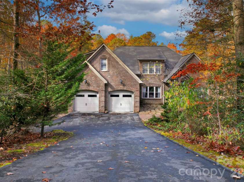 886 Soquili Drive, Brevard, NC 28712.  MLS# CAR4316756, YatesRealty ID 3213. Rare Brick construction