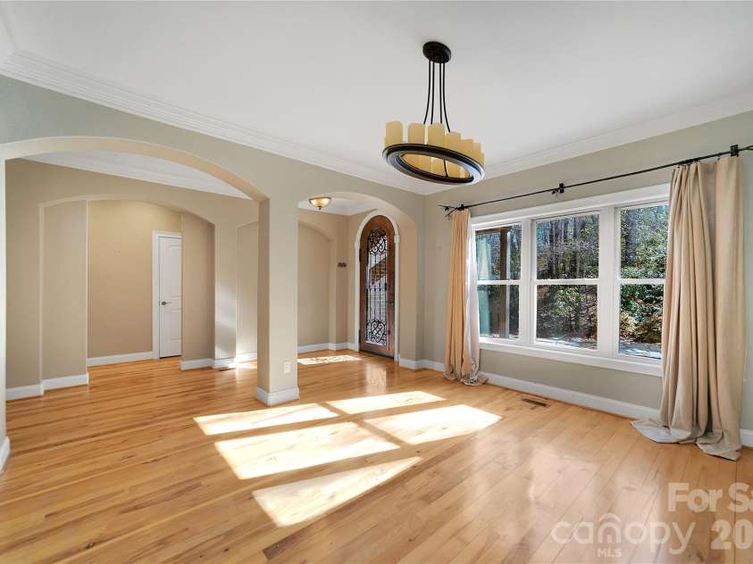 886 Soquili Drive, Brevard, NC 28712.  MLS# CAR4316756, YatesRealty ID 3213. Spacious Dining Room