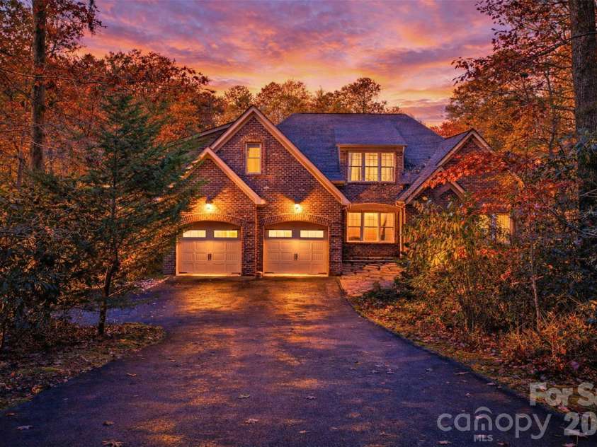 886 Soquili Drive, Brevard, NC 28712.  MLS# CAR4316756, YatesRealty ID 3213. Welcome Home