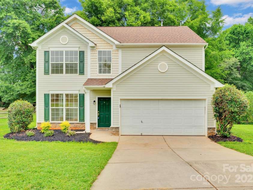 126 Matlen Drive, Mooresville, NC 28117.  MLS# CAR4279394, YatesRealty ID 32130. 